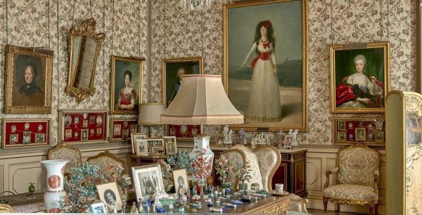Visita guiada Exposición La moda en la Casa de Alba. Especial Jubilados.