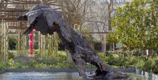 Lynda Benglis – Fuentes Jardín Banca March